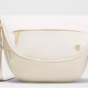 Lululemon Athletica festival bag